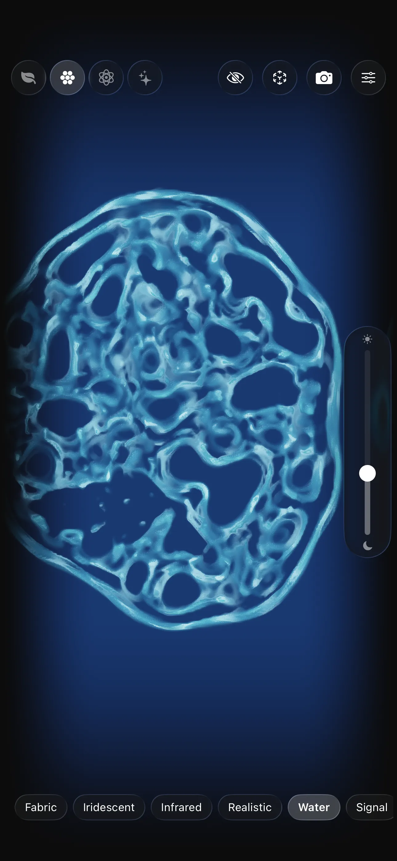 Lenia spreading in water mode